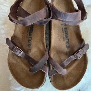 Birkenstock Yara Sandals, Size 39, Brown Habana Oiled Leather